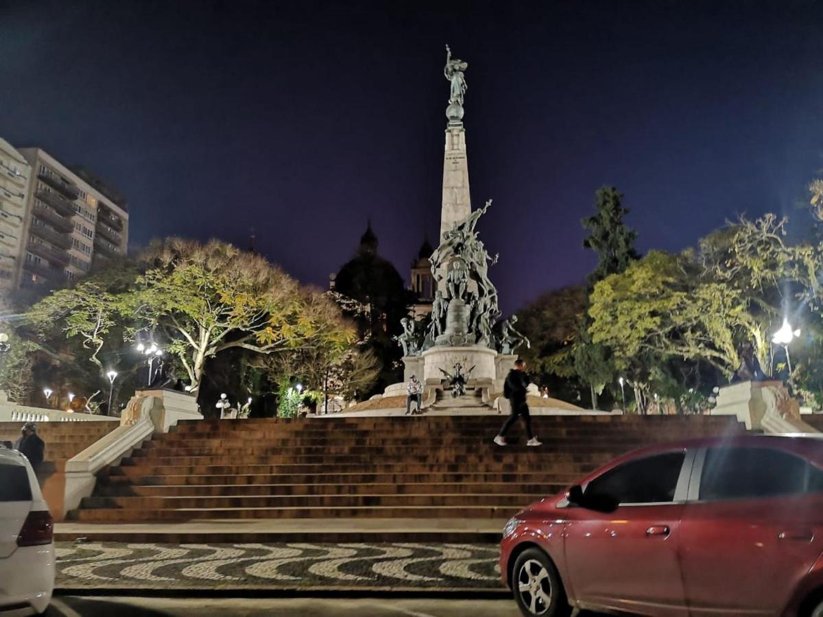Ensolarado E Espacoso Quarto/Sala No Coracao De Poa Porto Alegre Exterior foto